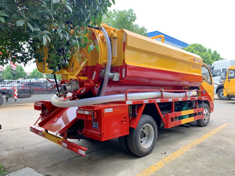 产品展厅>吸污吸粪清洗车 程力清洗吸污车 吸污车具有抽吸效率高