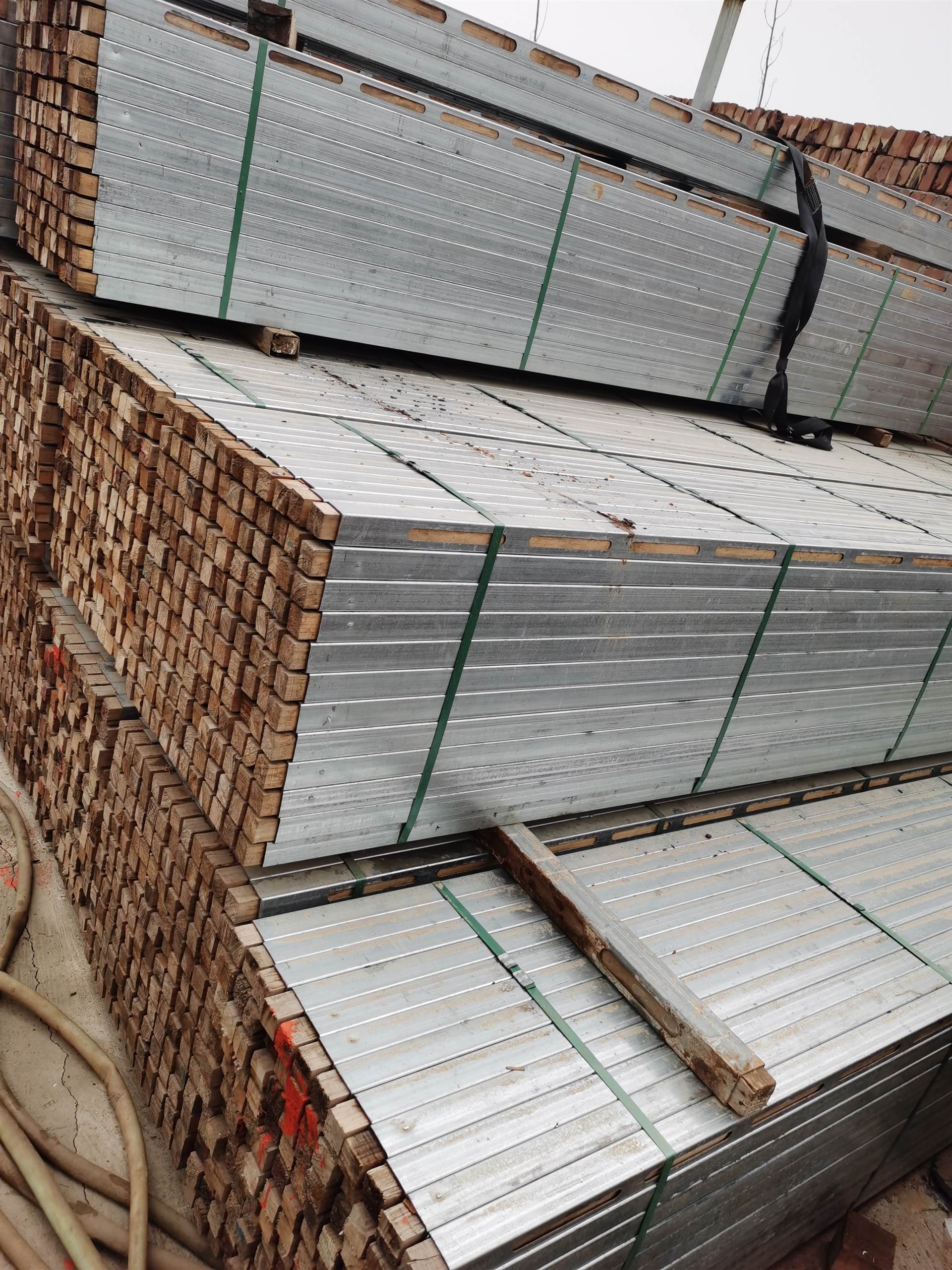 钢木龙骨 厂家供应钢木龙骨  钢木龙骨可定制