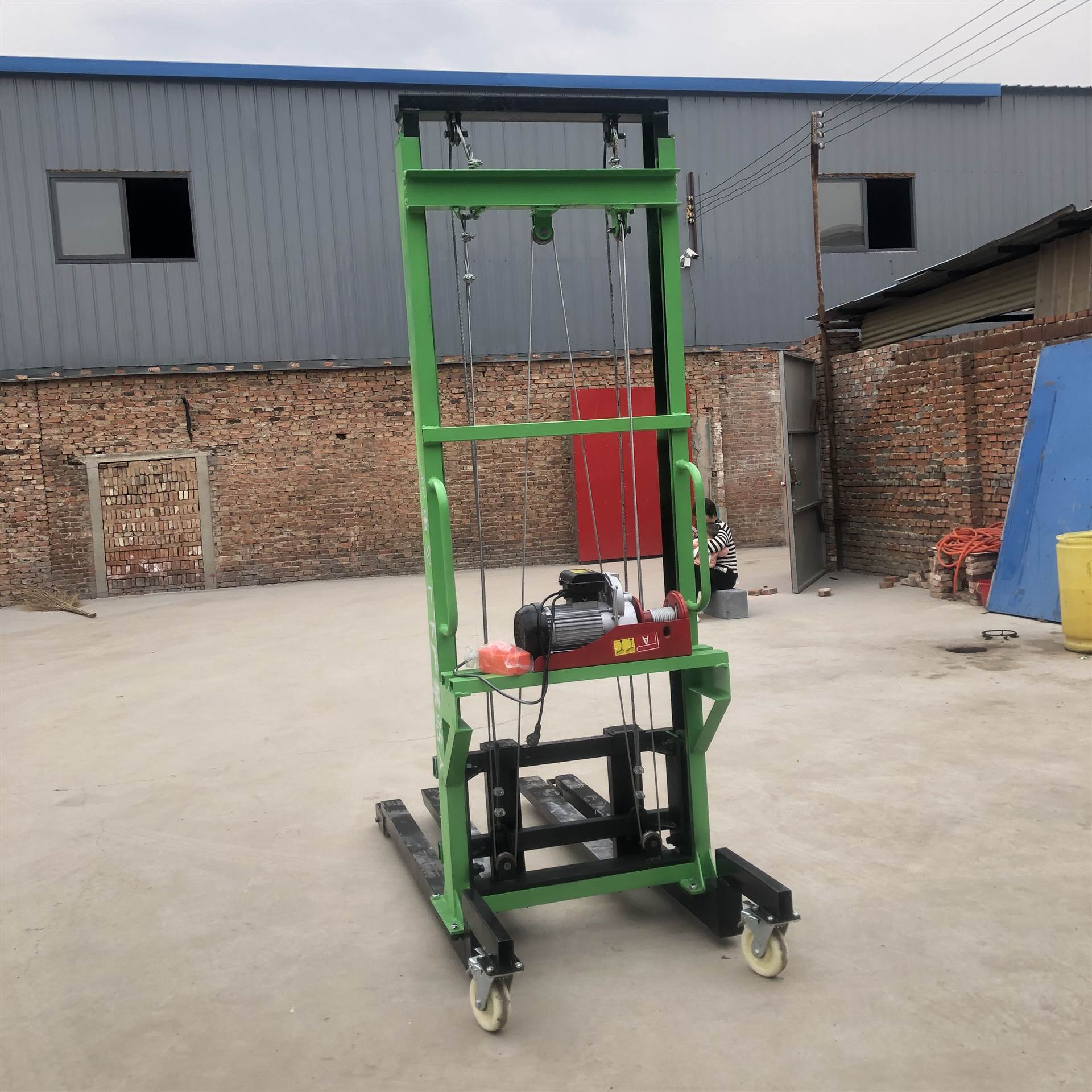 建筑机械电动上砖机 堆高车上料升降机