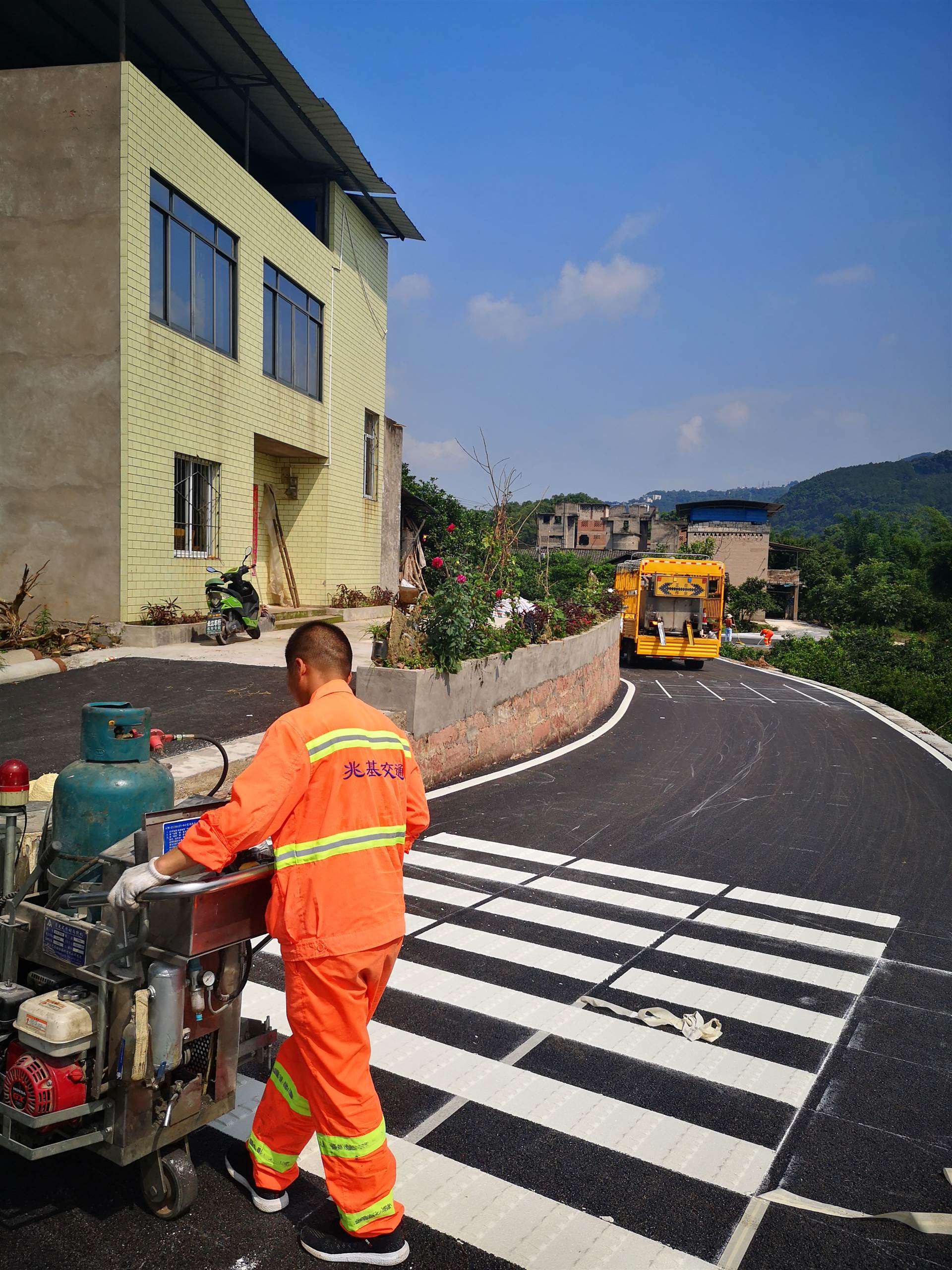 遵義馬路劃線貴州公路畫線施工公司