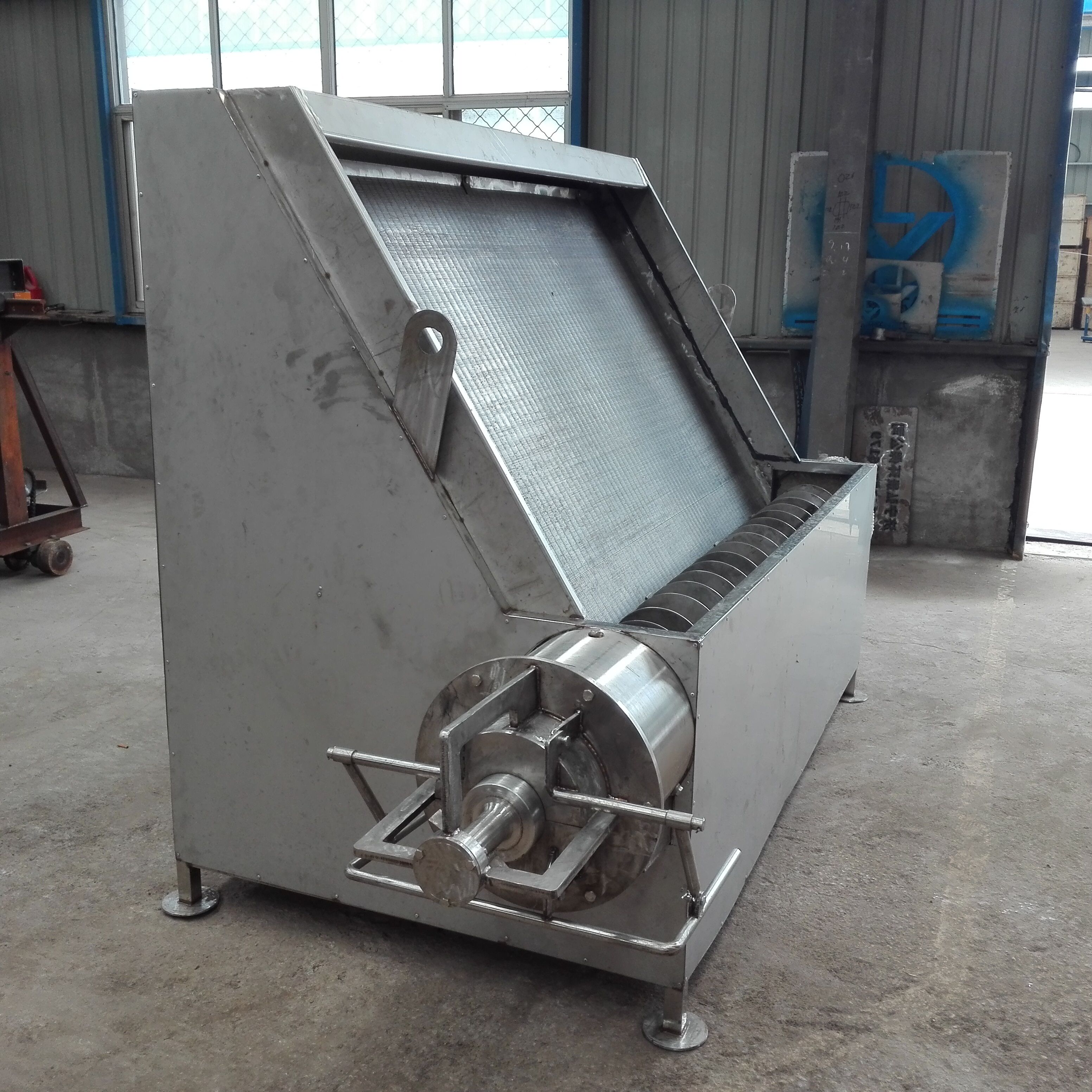 双层斜筛式固液分离机价格 牛粪斜筛式固液分离机