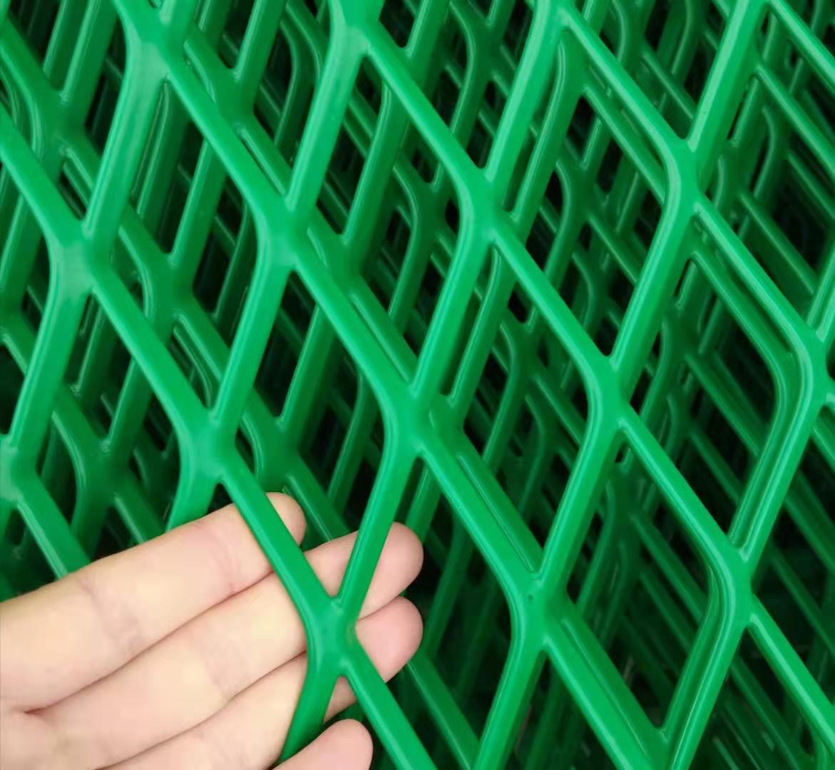 高速公路菱形孔护坡钢板网a临析涂塑钢板网护栏防眩网