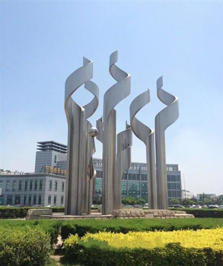 現(xiàn)代不銹鋼雕塑