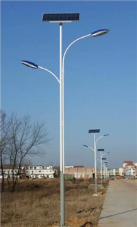 金昌市太陽能路燈生產廠家 路燈桿件熱鍍鋅噴塑 壽命20年以上 光源50000時以上