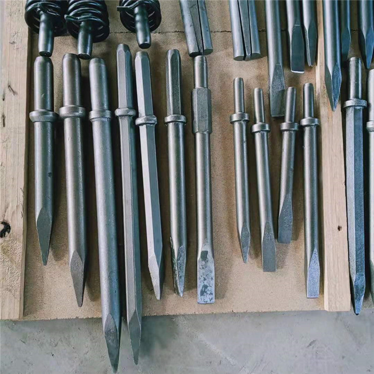 1503180****所在区域:河北 衡水市主营产品:风镐钎,劈石器,风镐企业