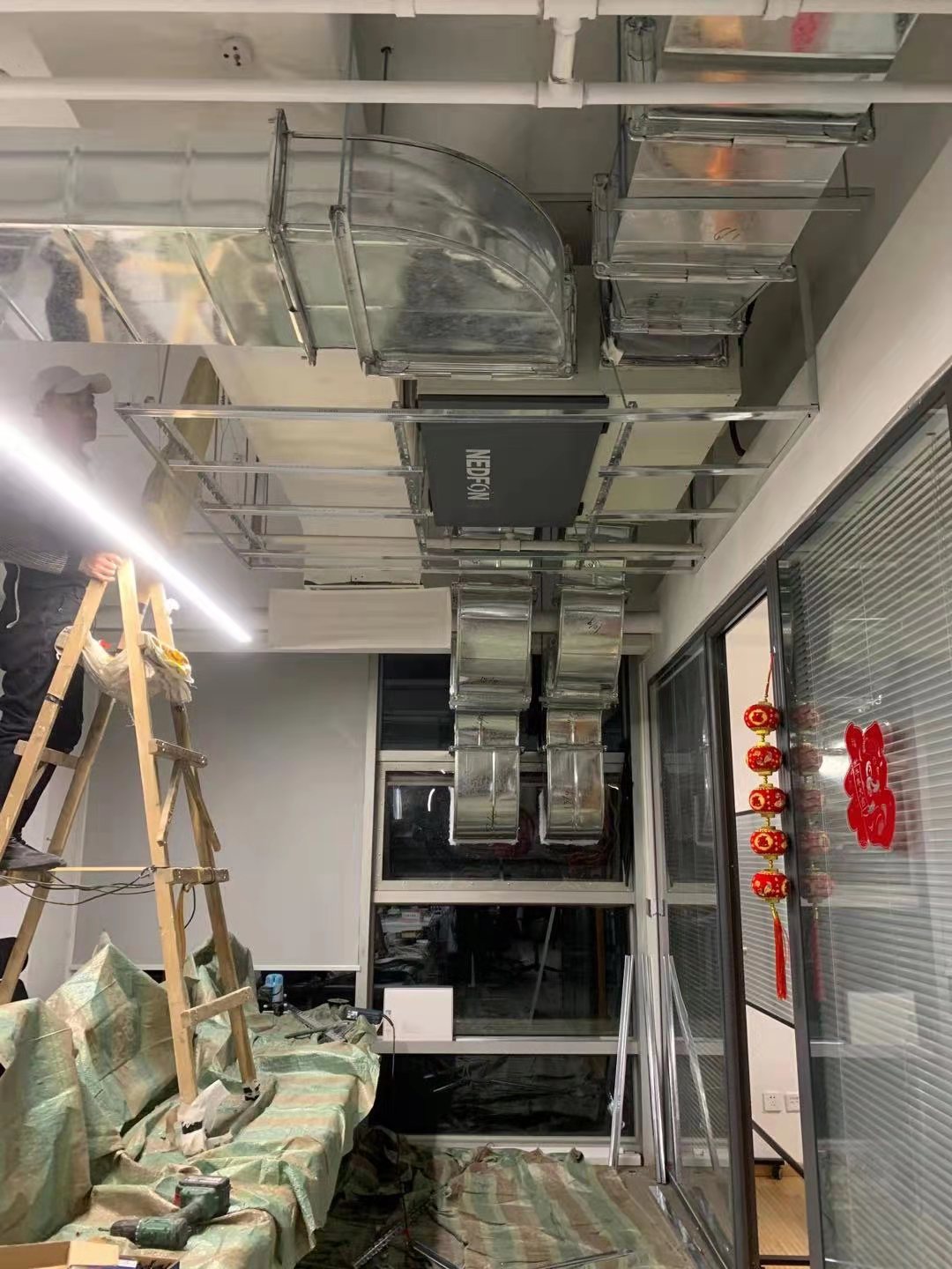 北京大金中央空调家用内藏落地式室内机大2匹fjnp56aa