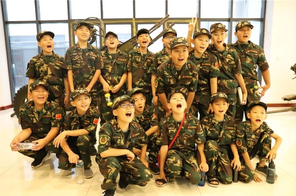 青少年夏令营-青少年拓展