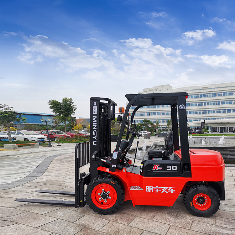 内燃柴油叉车 明宇重工3吨内燃液压搬运车  越野叉车