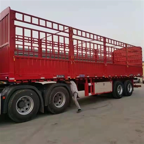 13米高栏半挂车 2.55米宽仓栏半挂车上户碟刹桥
