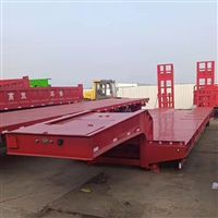 新款轻型13米低平板半挂车 三线六桥低平板半挂车 高强板配置