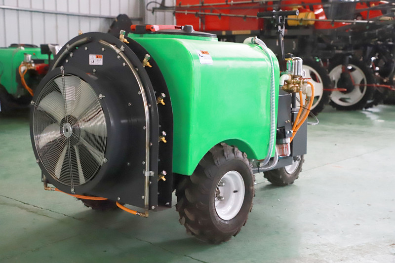 果园葡萄专用打药机自走式风送打药机