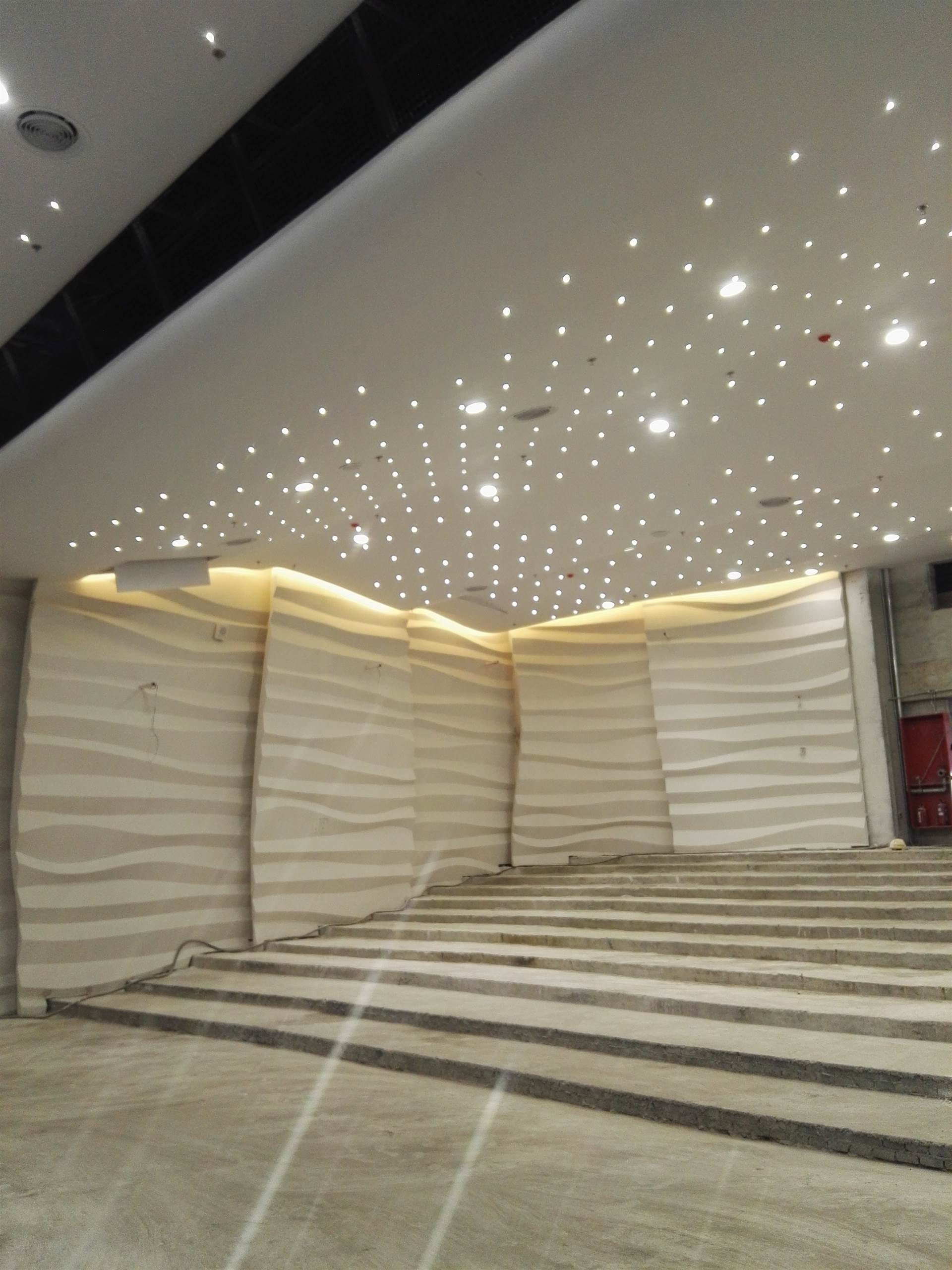 企业类型:私营企业主营业务:grg吊顶-grg厂家-grg板-grg施工所在地区