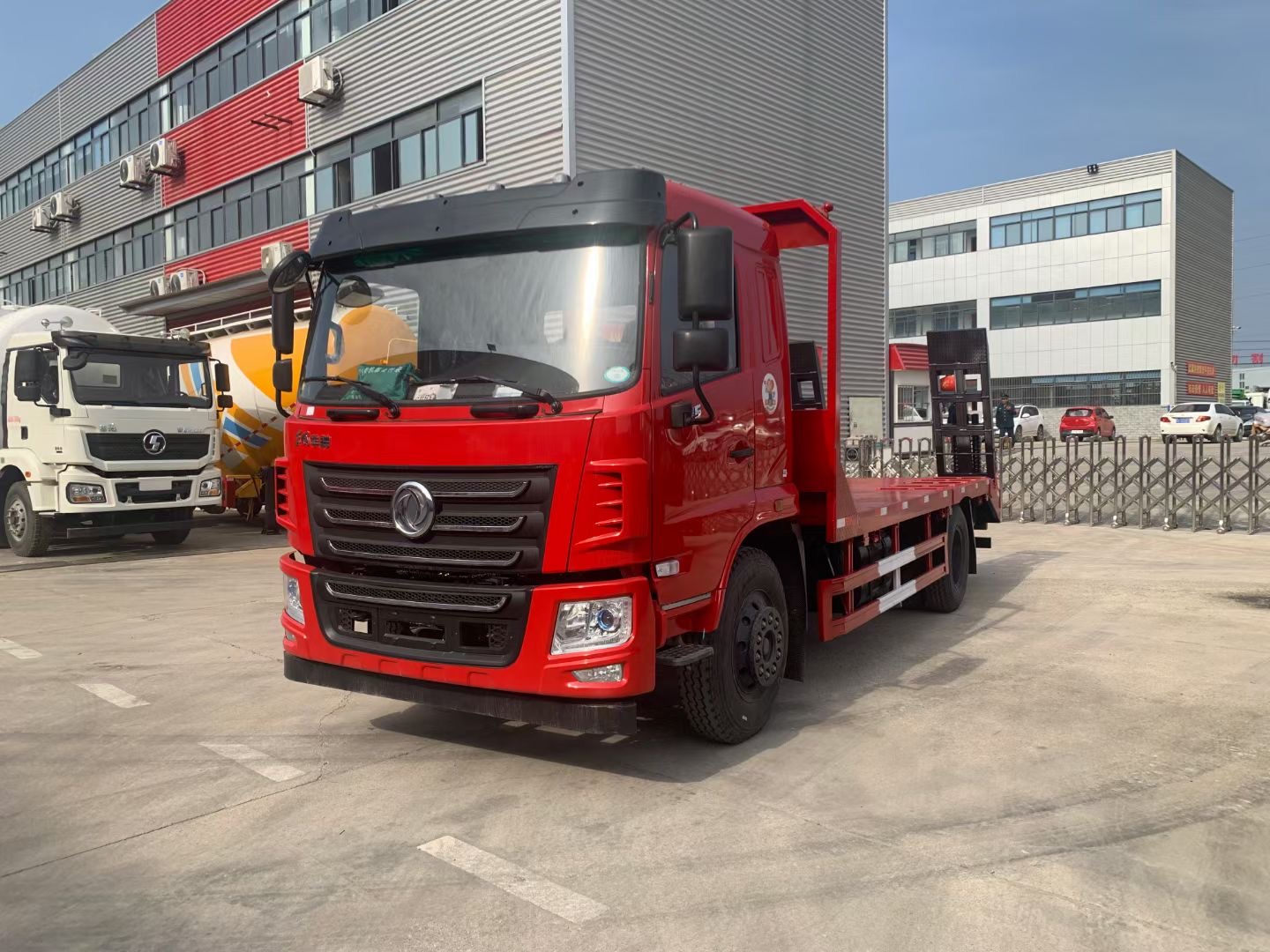 东风华神f5平板车价格 单桥平板运输车生产厂家