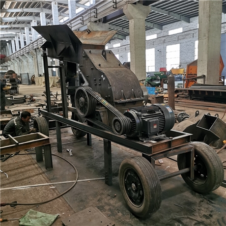 风驰方便移动小型碎石机锤式移动破碎机欢迎选购