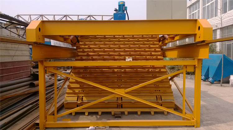 小型链板式翻堆机 有机肥翻堆机 鑫瑞恒 有机肥翻堆机厂家