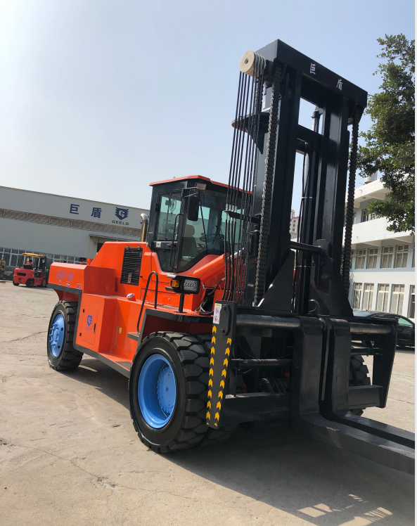30吨叉车介绍