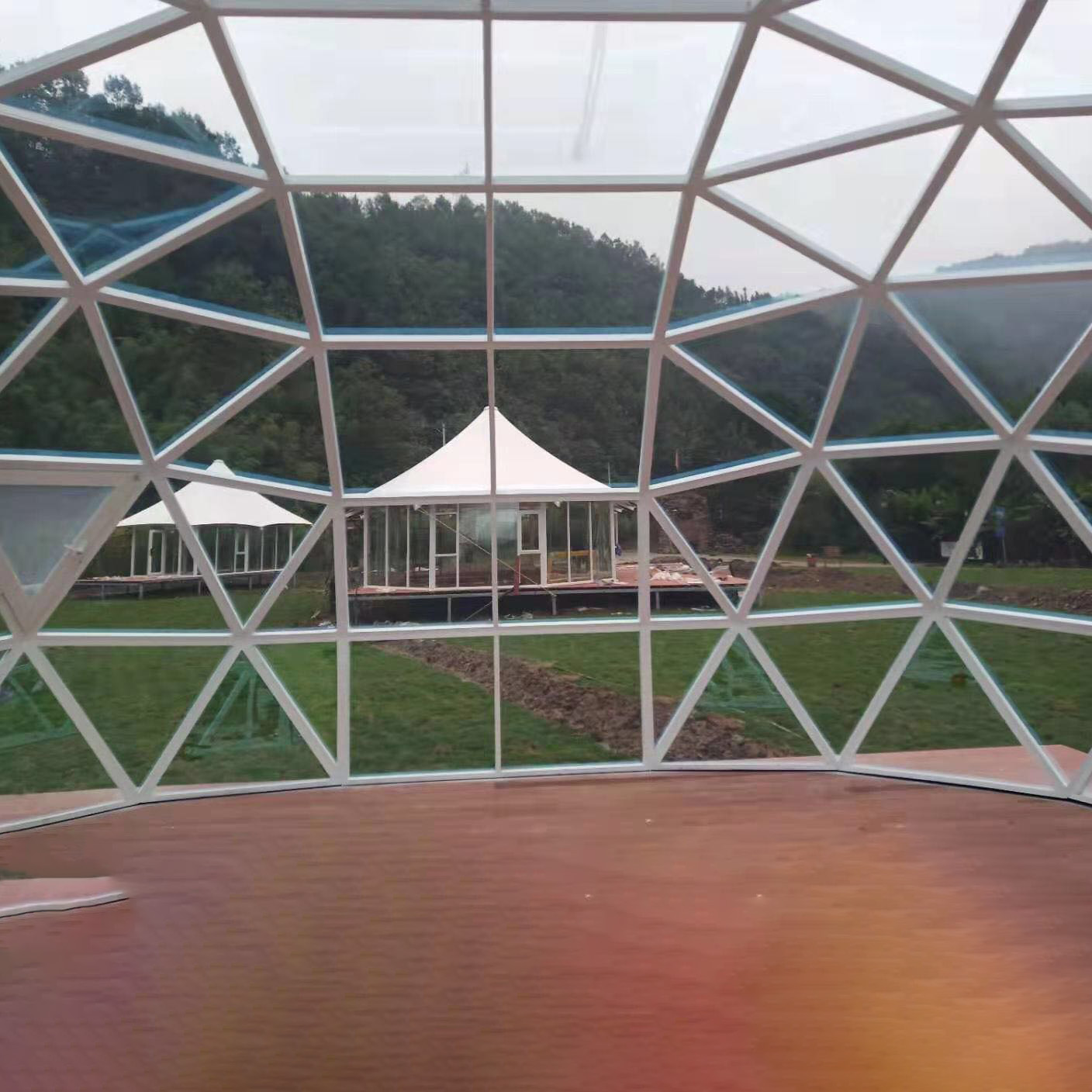 提供球形玻璃星空房 星空屋 星空帐篷酒店 民宿星空房图片价格