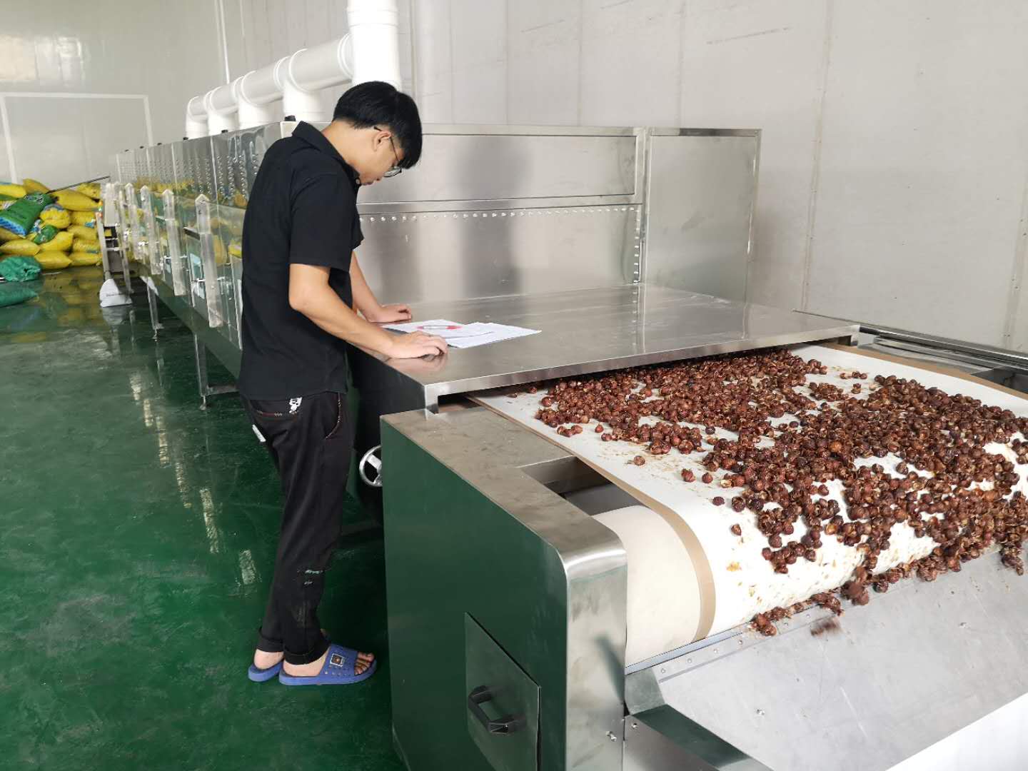 劲家庄同款杀菌机 五谷杂粮粉杀菌设备,五谷杂粮微波烘烤设备