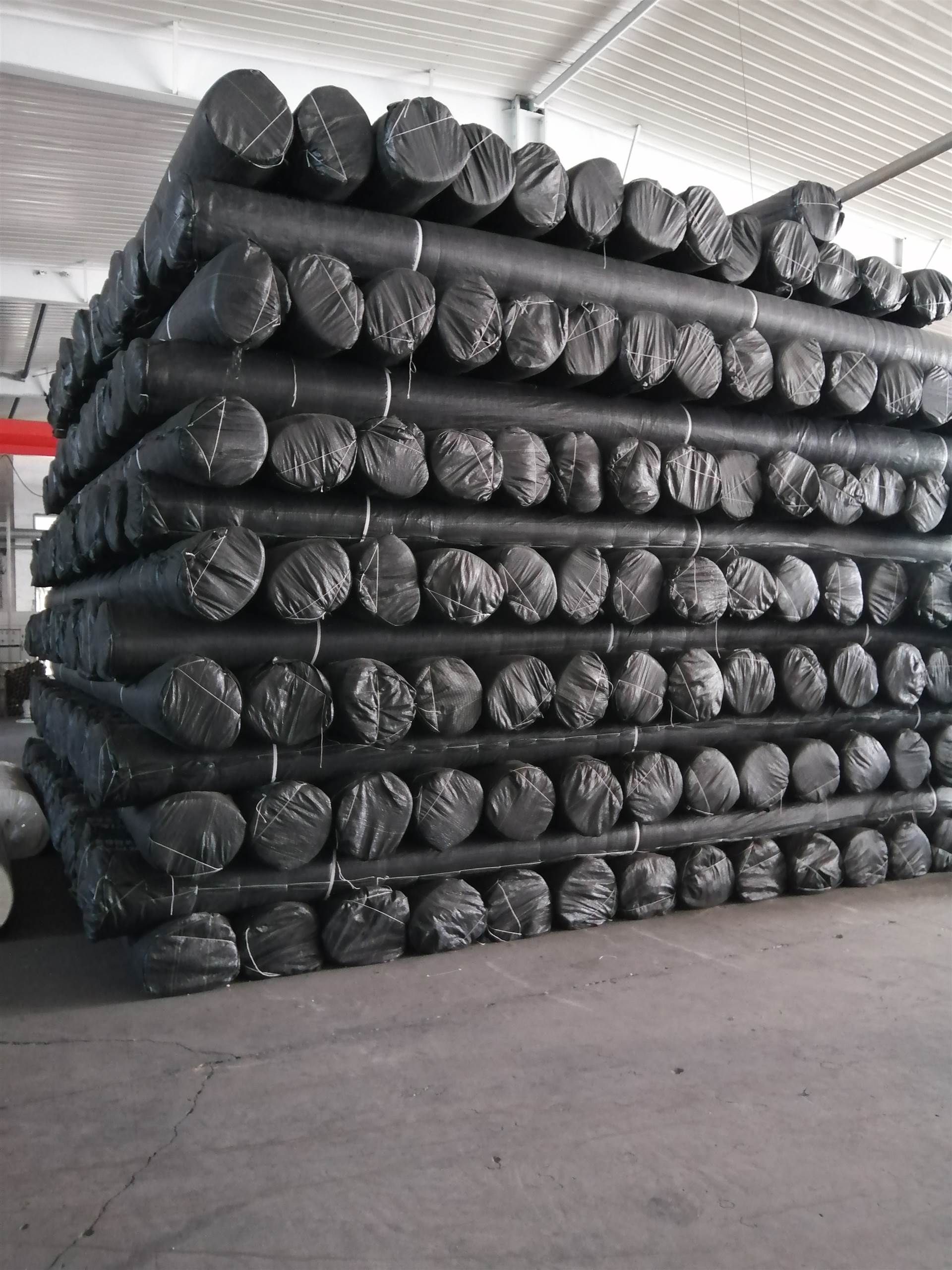 120g双面热轧长丝土工布-烧毛加糙