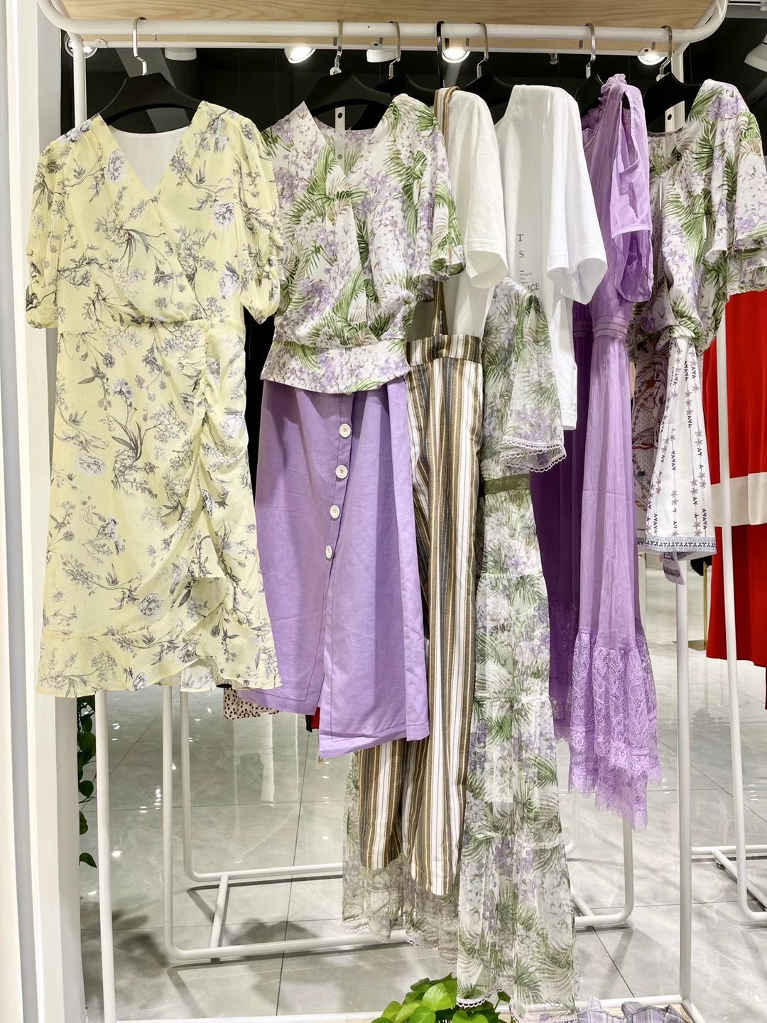 布卡慕尚21夏品牌女装批发渠道直播热卖女装货源