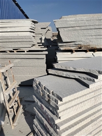 天津芝麻白路缘石价格