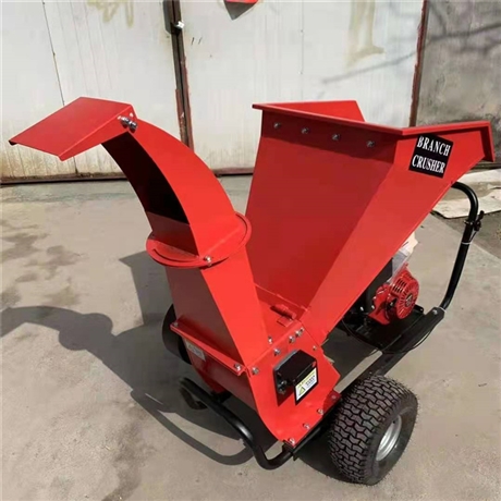 干濕柴油樹枝粉碎機(jī)圖片 柴油大型小型粉碎機(jī) 果園粉碎機(jī)