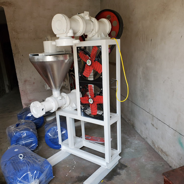 小型鲜米线机 明茂mz150多功能加工米线机器 商用全自动自熟米粉机