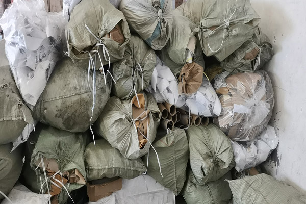 工业固体废物垃圾回收厂家 大量回收