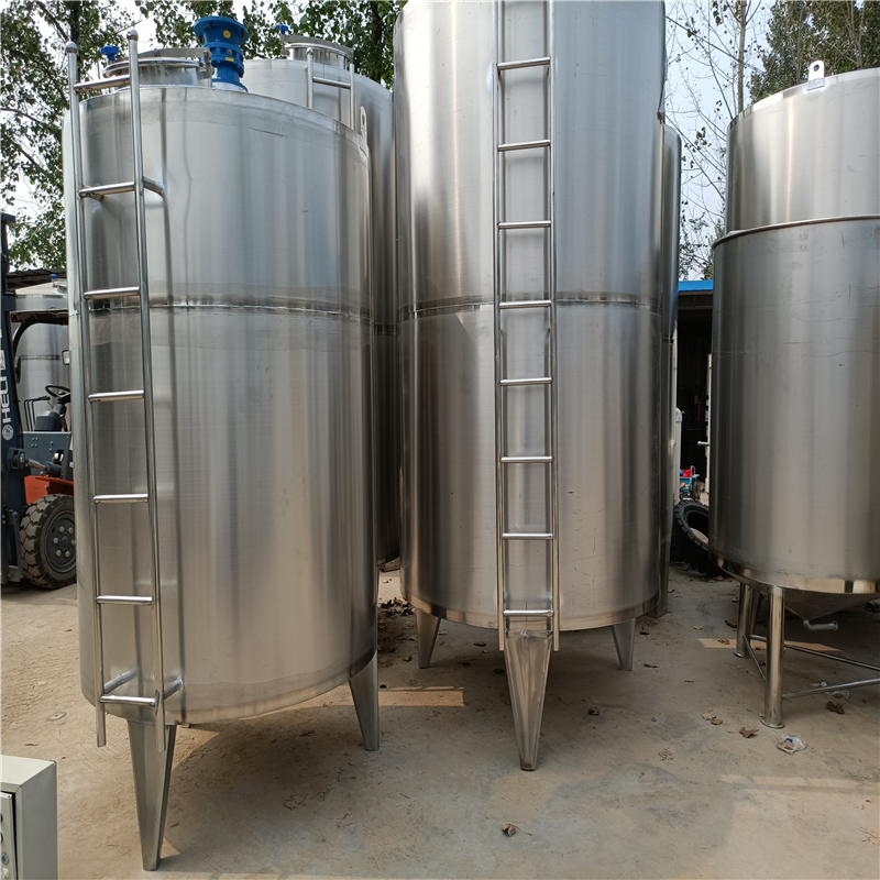 供应食品级304不锈钢储罐 储水罐 5吨酒精果酒储存罐