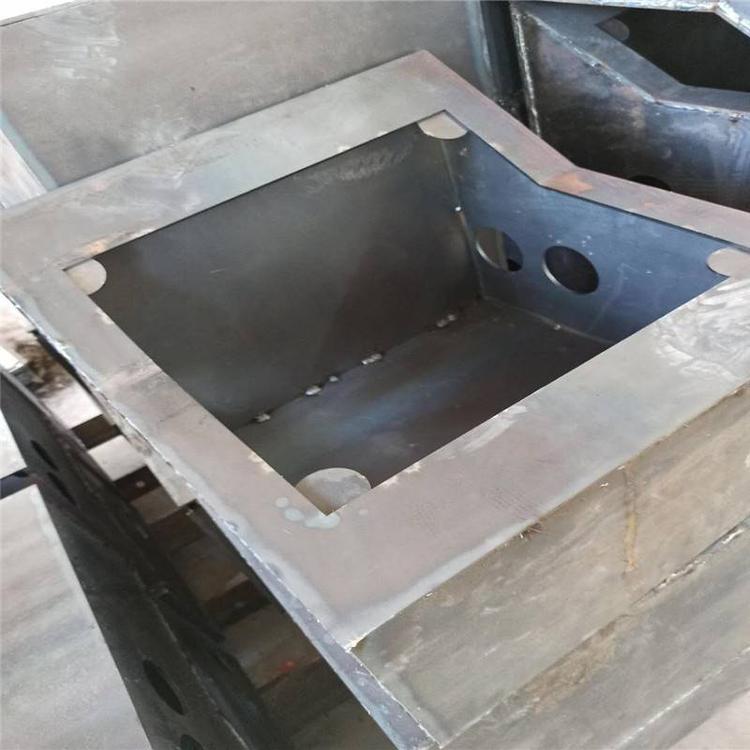 海晨供应 防撞镀锌接线箱 桥梁护栏接线箱 0.5mm厚 路灯接线箱厂家