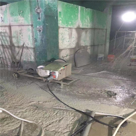 威?；炷燎懈畈鸪?金剛石繩鋸切割 東興永盛工程 路面切割