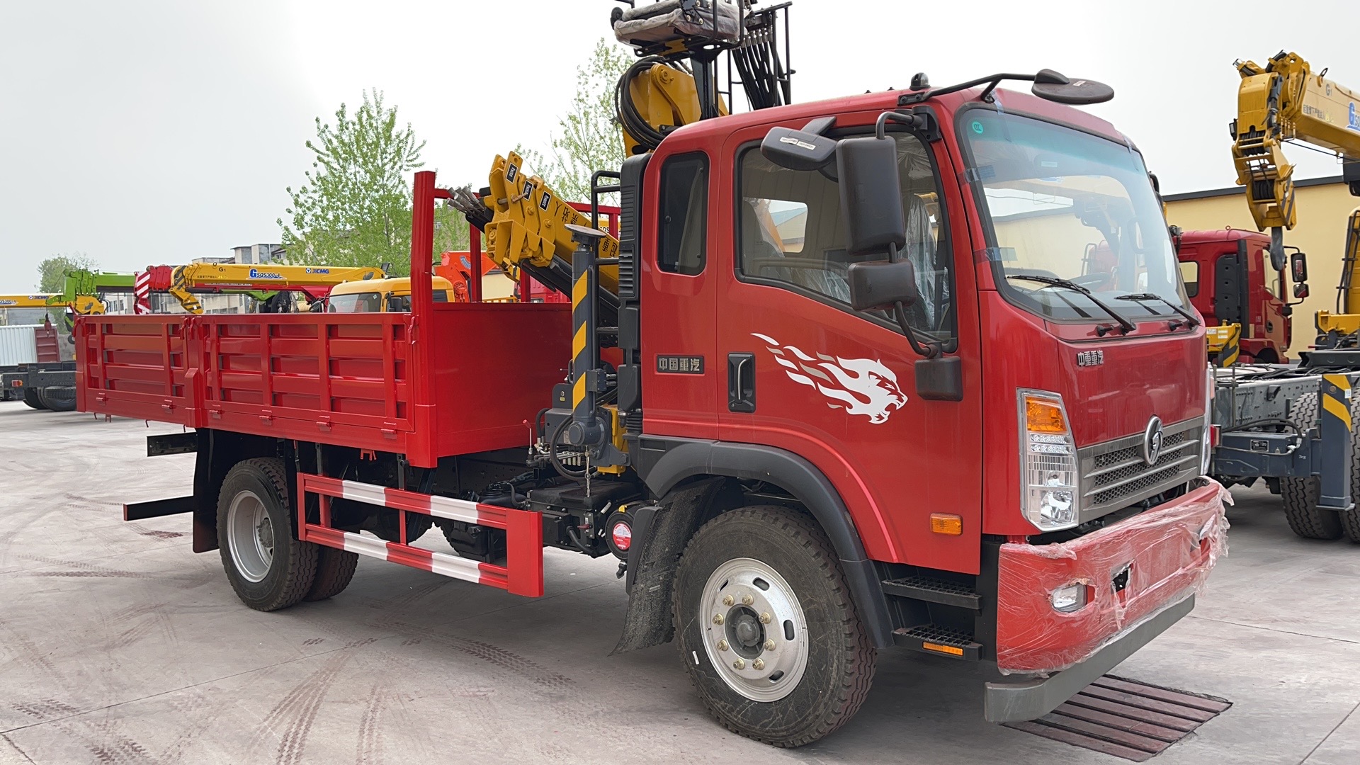 4吨折叠臂随车吊厂家价格 程力随车吊抓厂家 抓木抓竹子抓铁