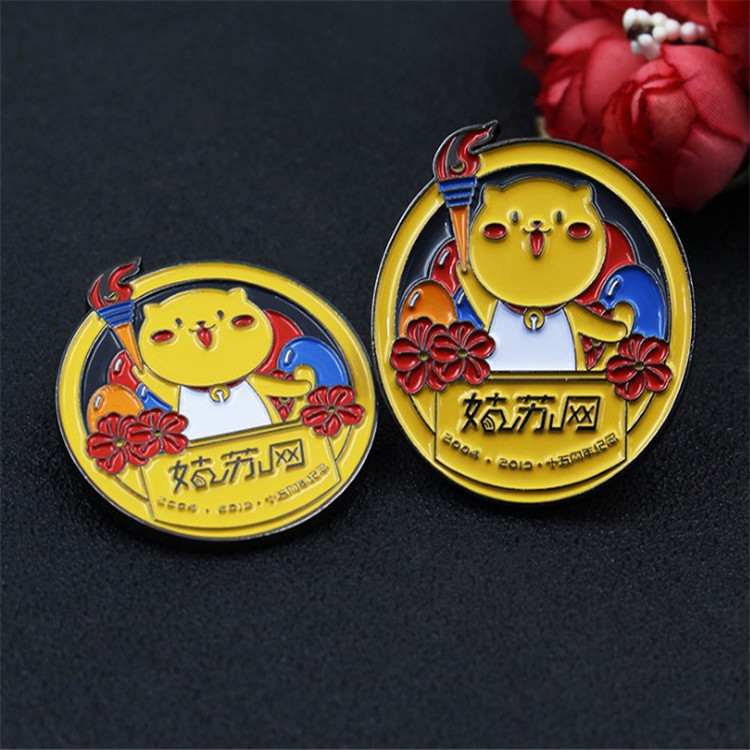 烤漆徽章定制卡通熊熊胸章定做金属胸针盲盒定制