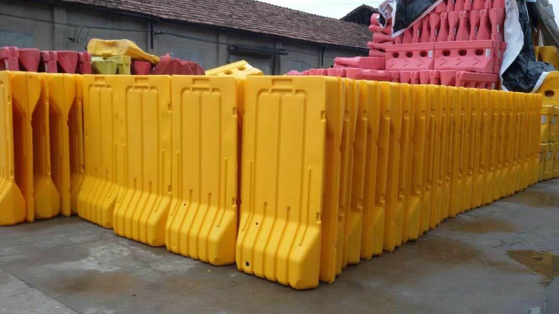 深圳南山水马围挡宝安施工水马工地价格2