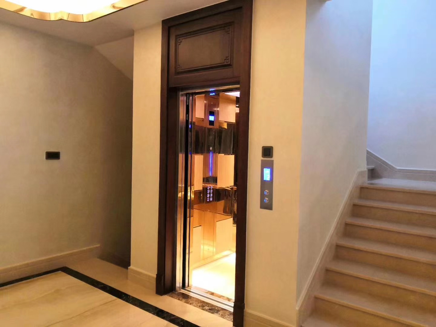 四川南充小型家用电梯定制别墅电梯安装三层家用观光电梯价