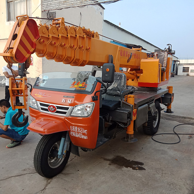 济宁园林绿化小型三马子吊车 3吨5吨三轮车吊车