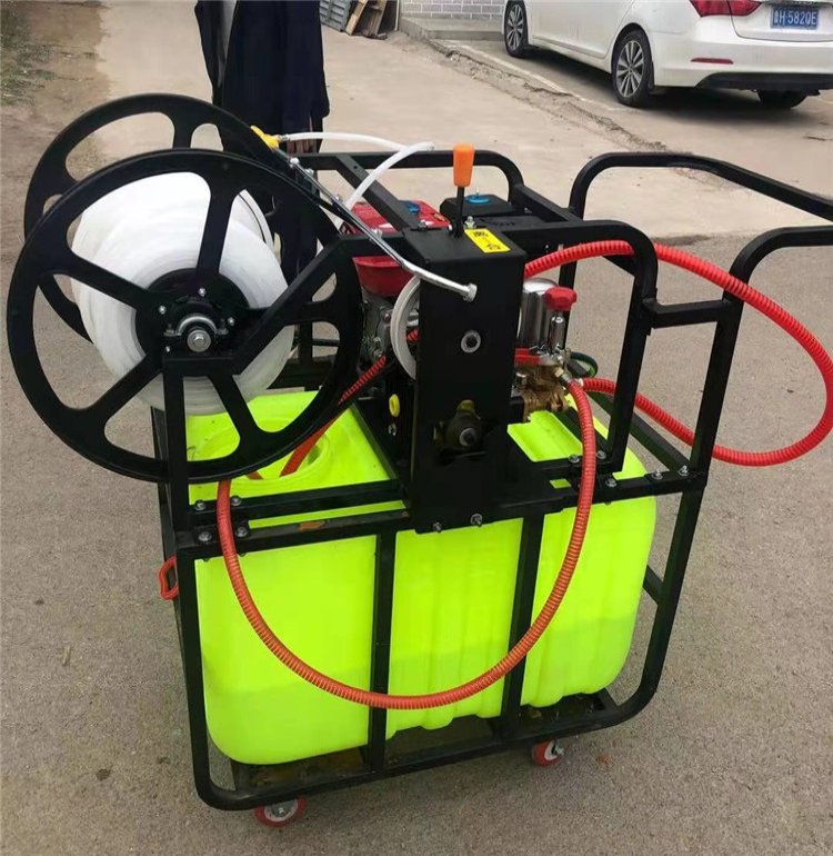 四轮座驾式玉米喷杆打药机柴油四轮自走式打药机喷杆折叠打药机