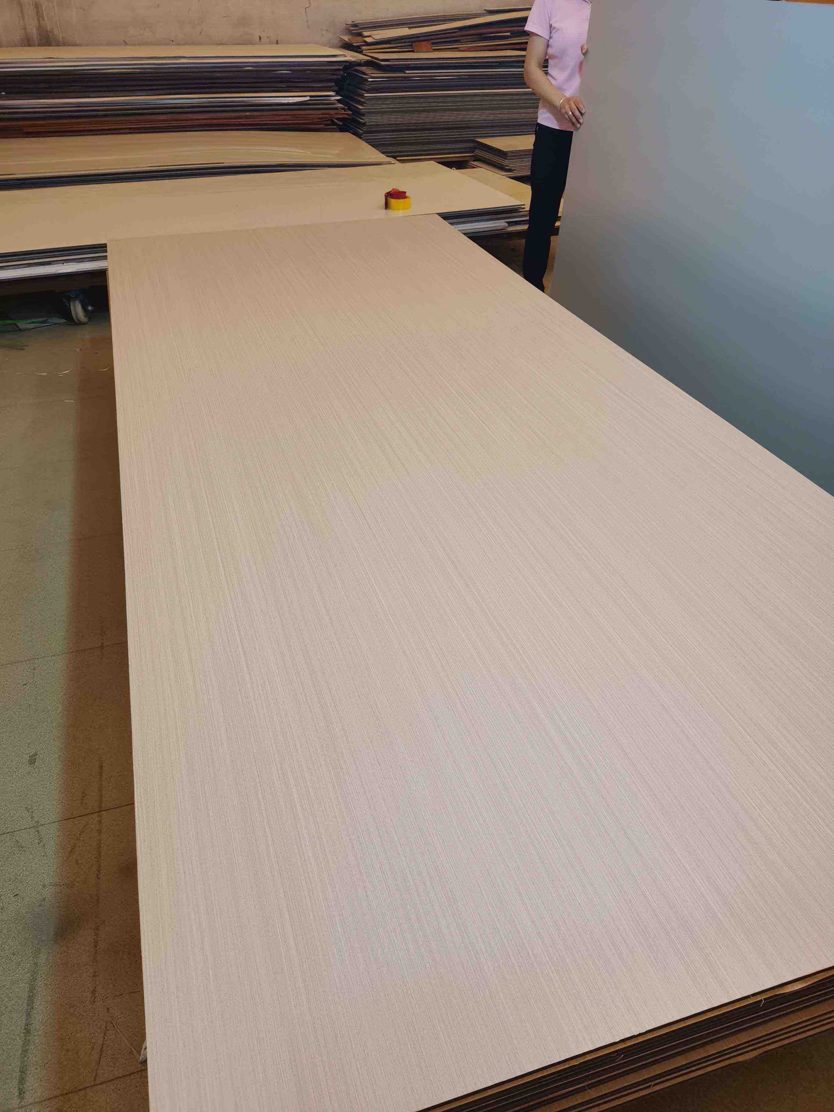 家里装修用竹木纤维实心大板怎样