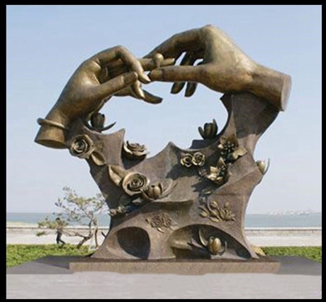 不銹鋼雕塑優(yōu)點