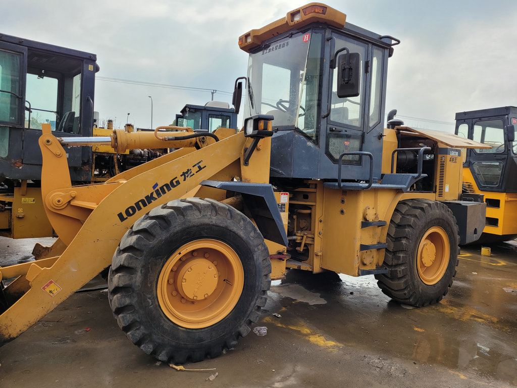 供应二手龙工30铲车