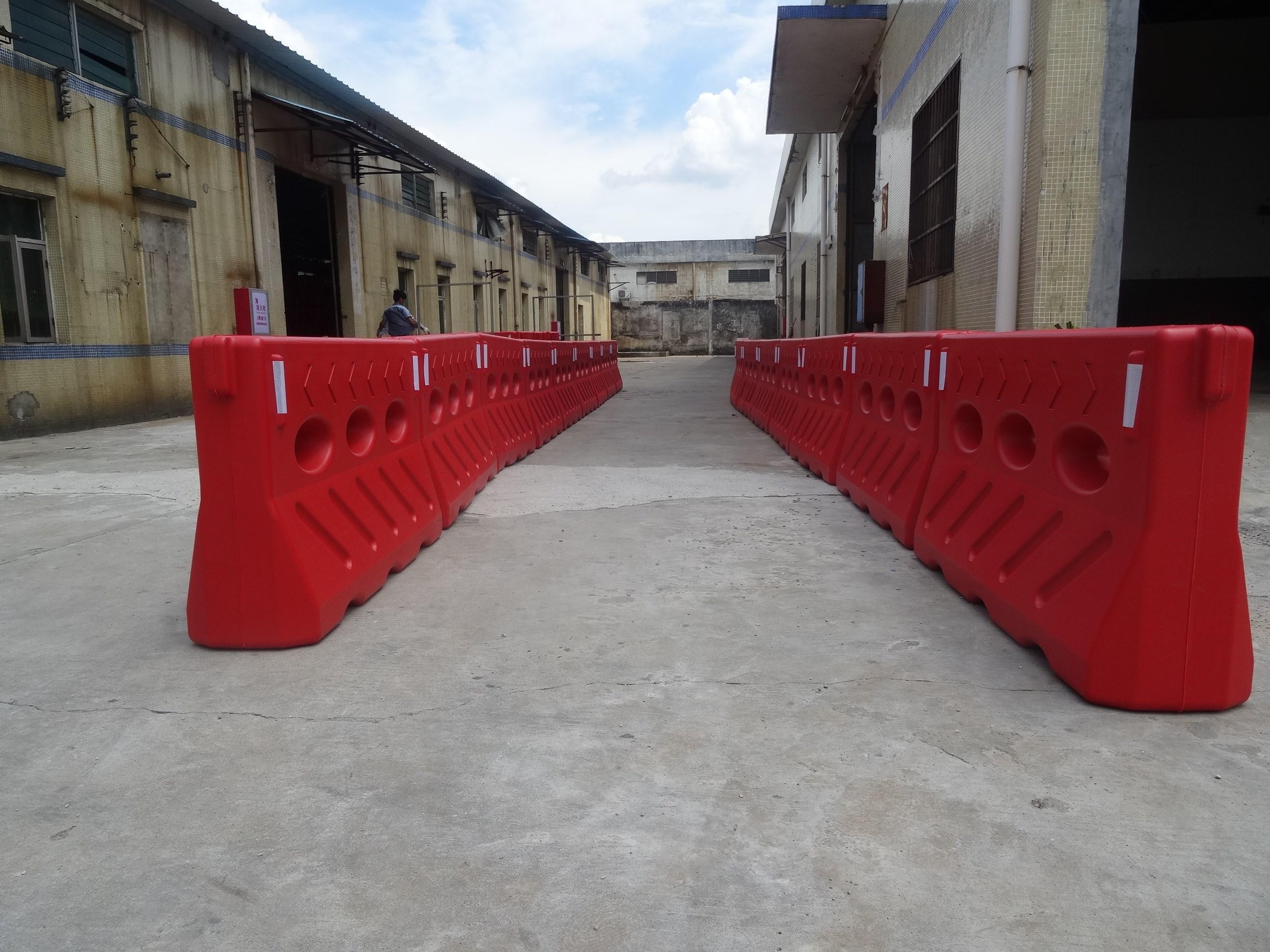 广州南沙水马围栏 厂家直送 花都塑料临时水马