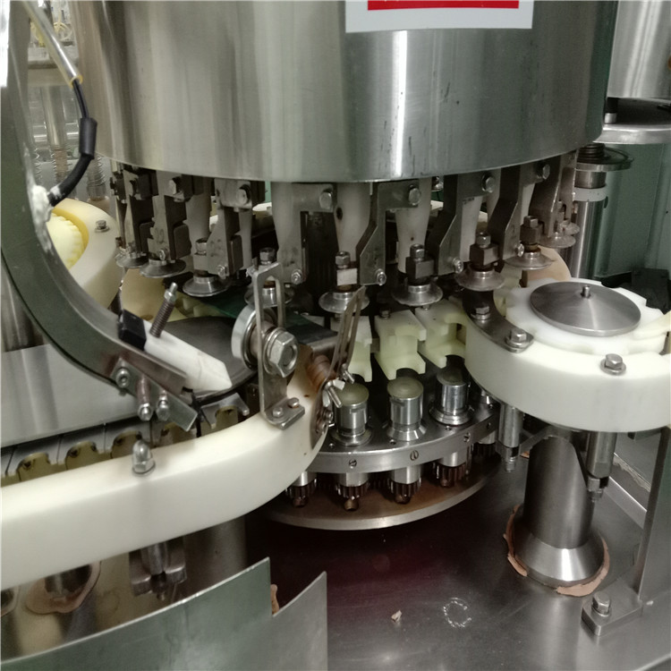 出售二手液体灌装机西林瓶灌装机酱料灌装机轧盖机