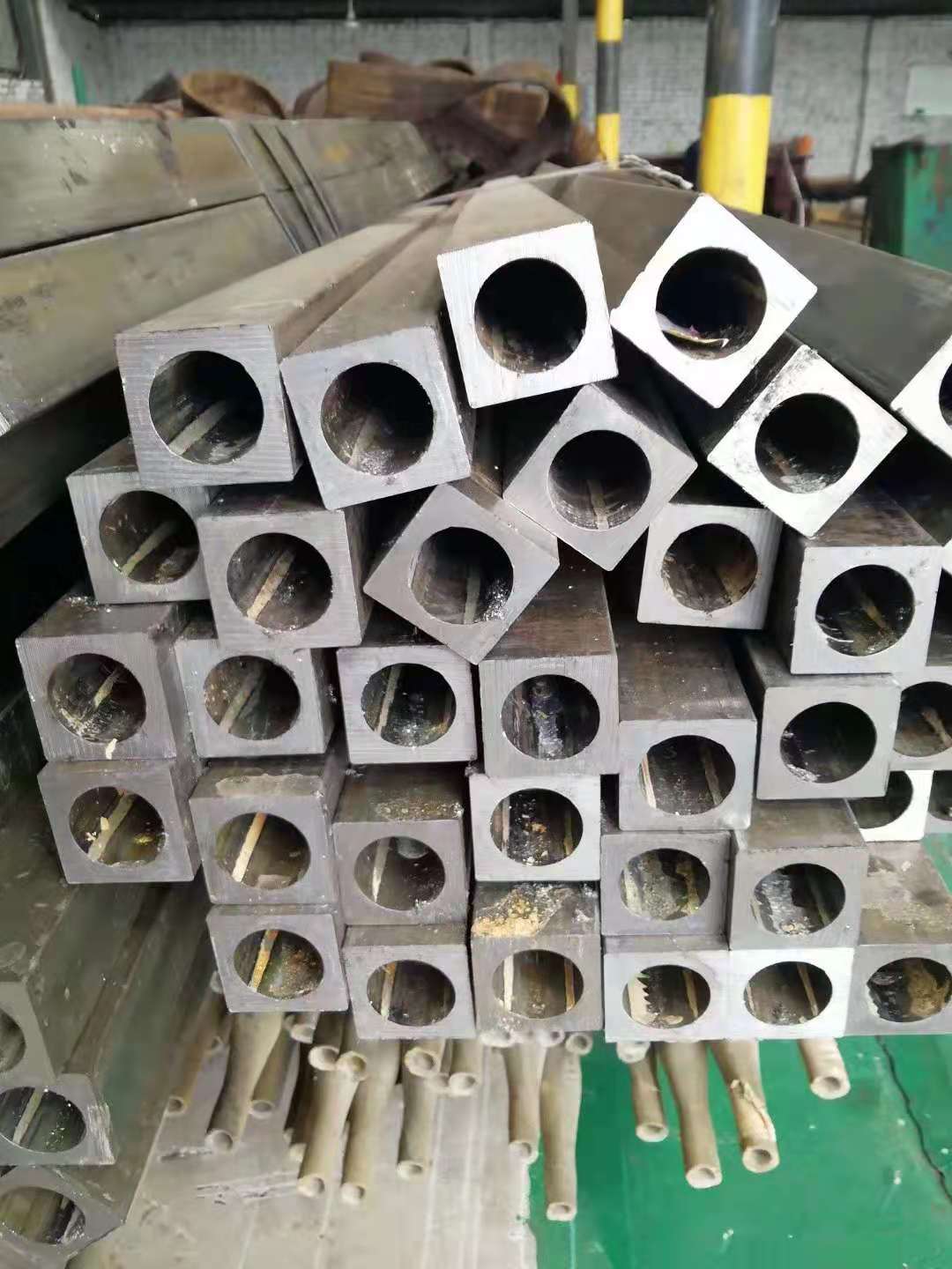 销售冷轧冷拔异型管精密异型无缝钢管