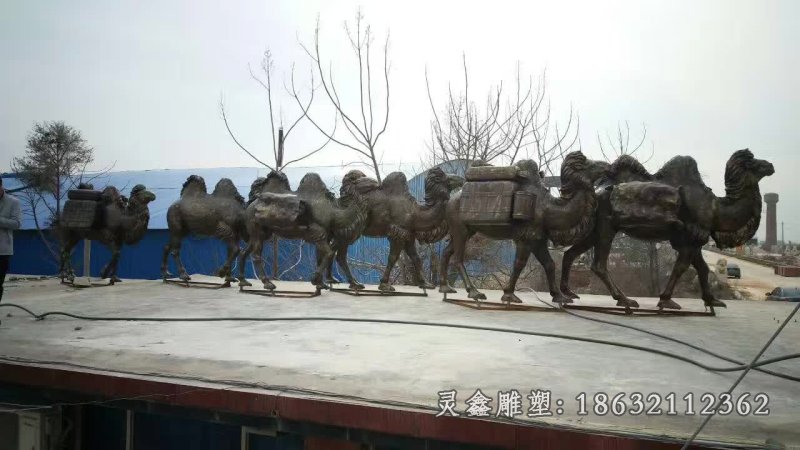 丝绸之路骆驼校园铜雕