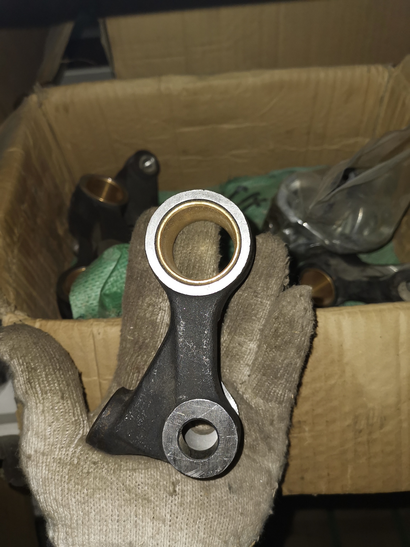 山东济柴配件190配件滚轮摇臂