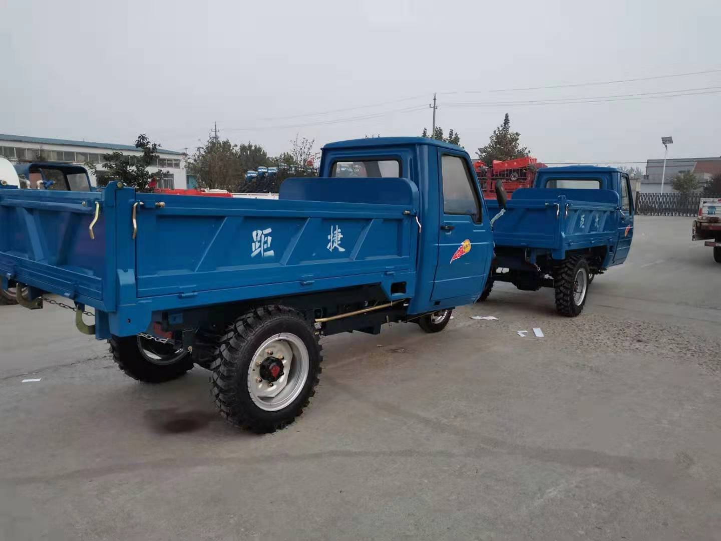 载重多功能三轮车爬坡自卸三轮车农用运输车高低速家用三轮车