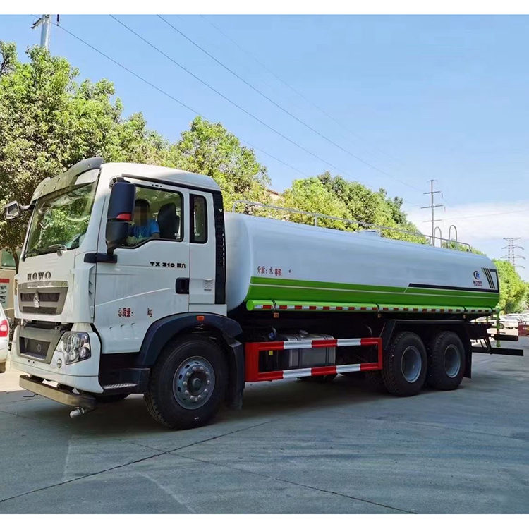 重汽豪沃18方洒水车 建筑工地洒水车 可定制调试 送车上门