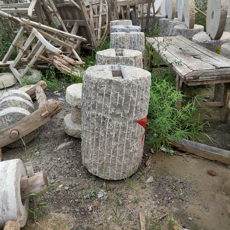 老碾盘批发厂家供应老石磙户外装饰石磙