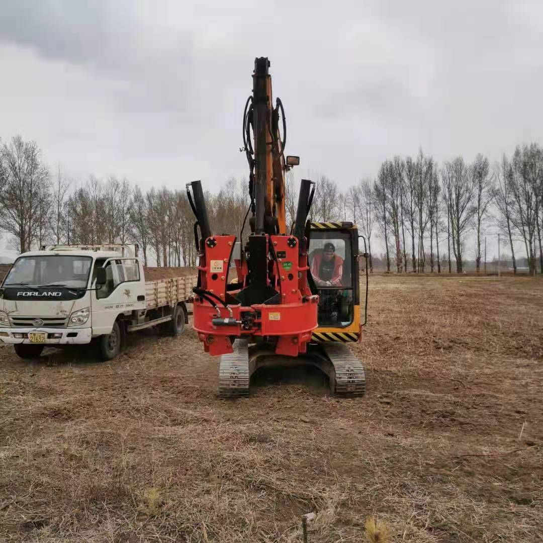 徐州三賢機械科技有限公司供應四瓣式挖樹機,四瓣式移樹機,滑移機移樹