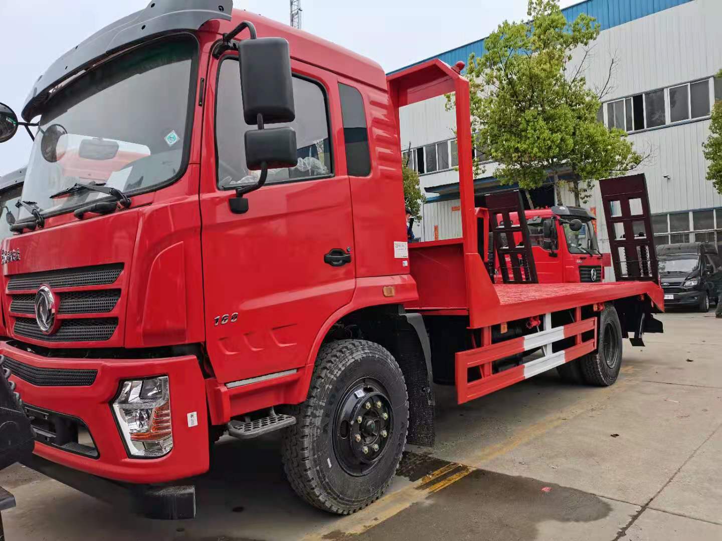 青海楚风后双桥20吨平板车厂家